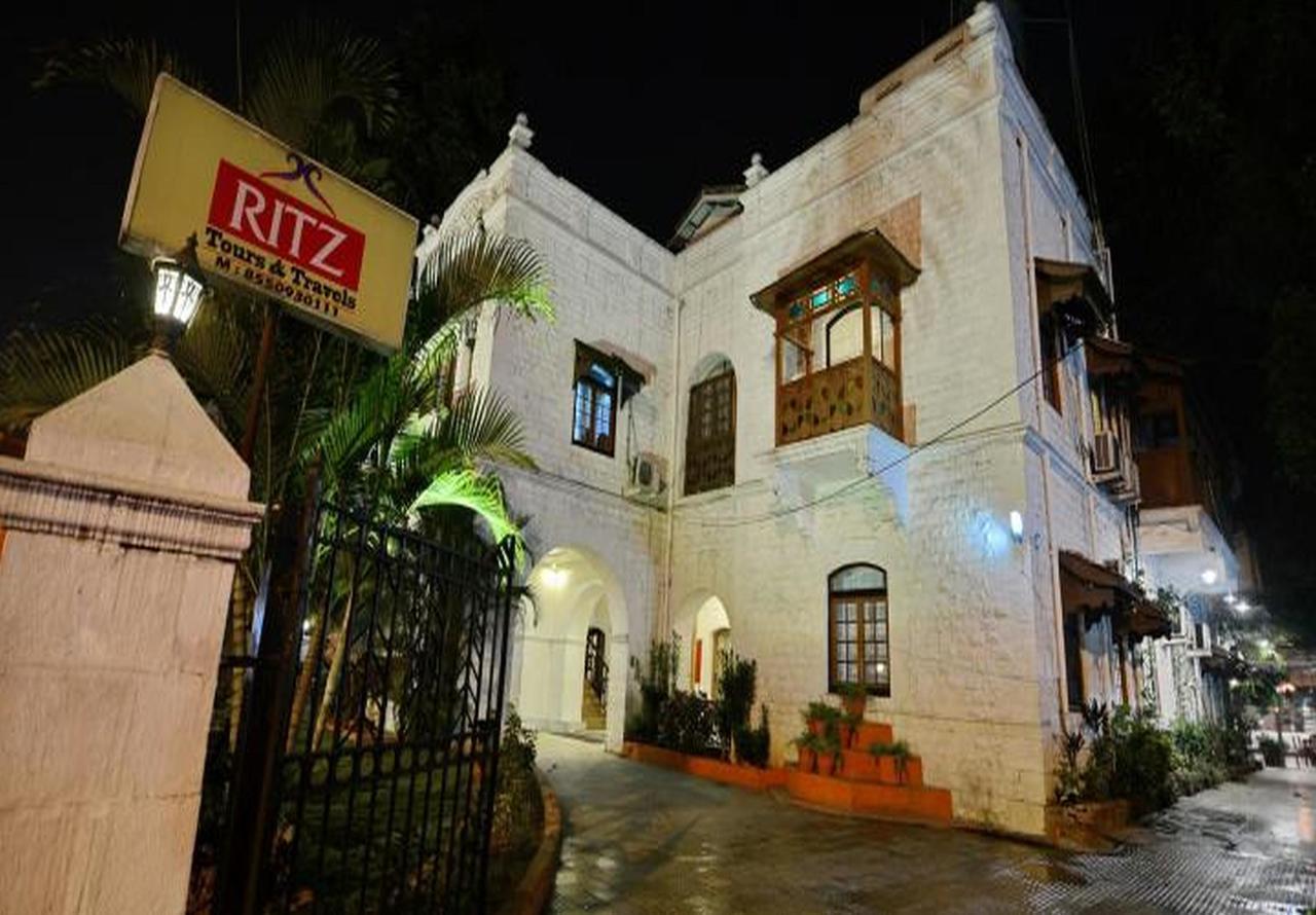 Hotel Ritz Pune Esterno foto