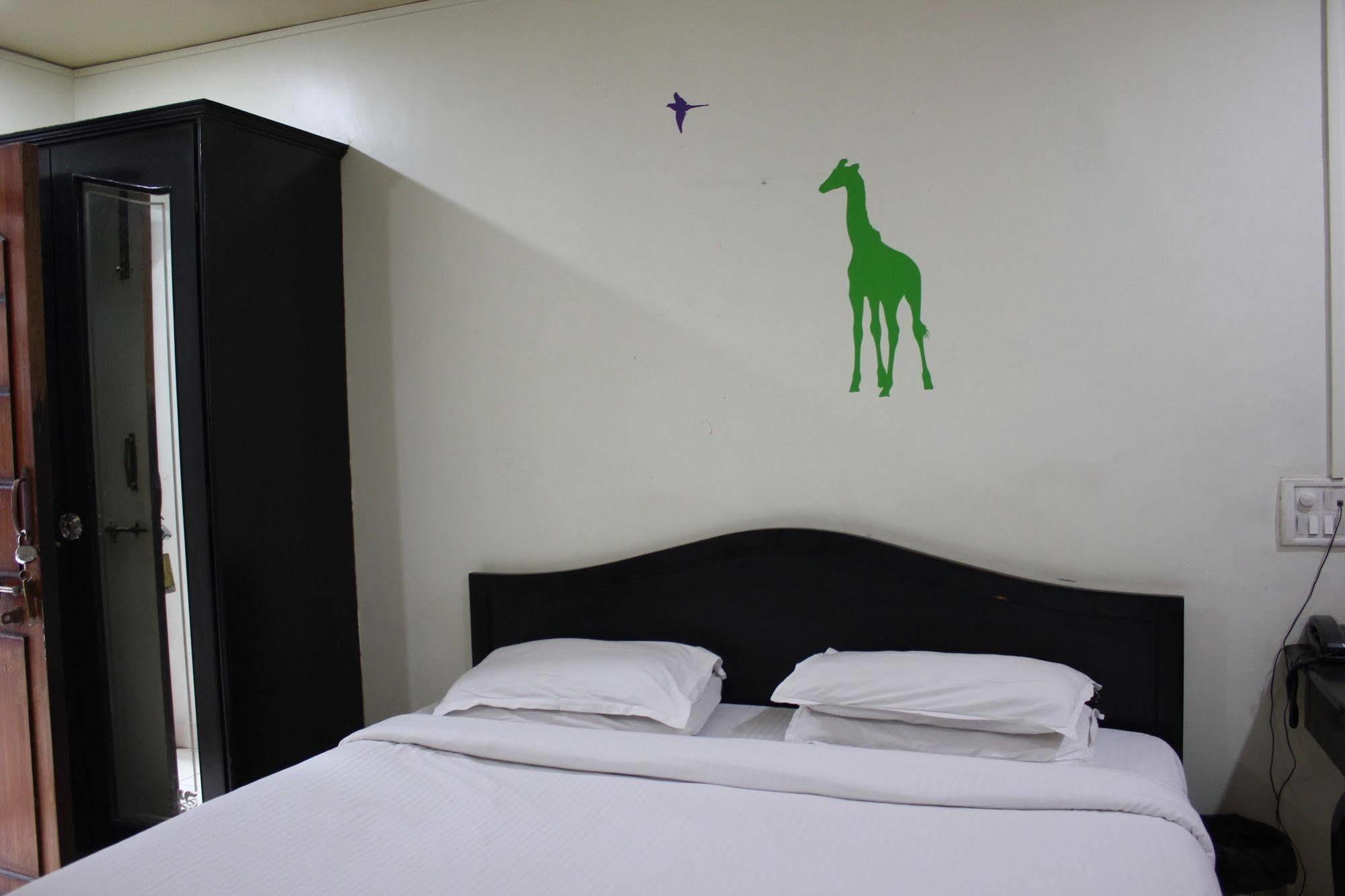 Hotel Ritz Pune Esterno foto