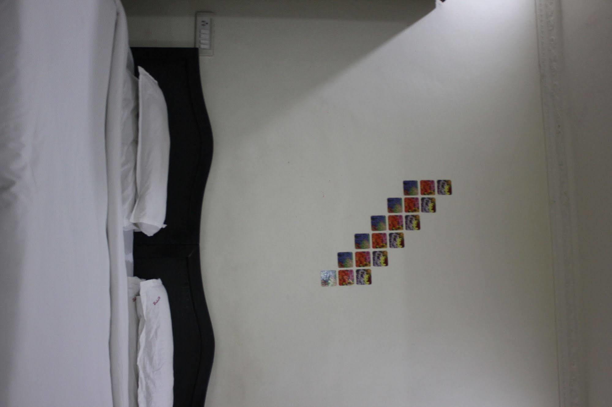 Hotel Ritz Pune Esterno foto